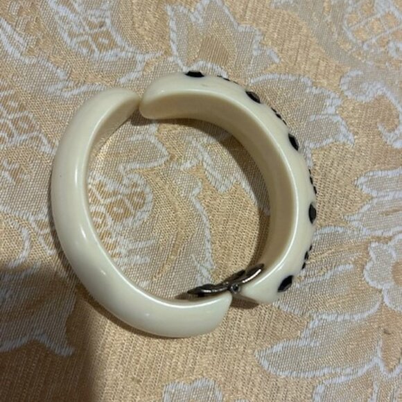 VTG WEISS Rhinestone Thermoset Hinged BRACELET - Picture 9 of 9